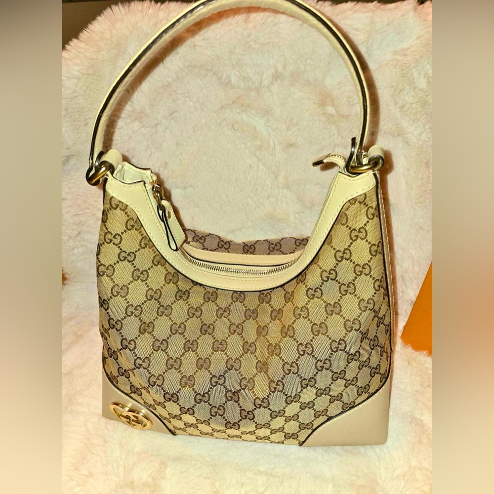 Gucci Handbag - Picture 11 of 15